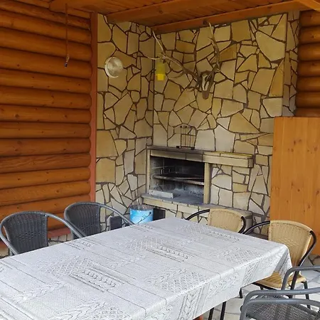 Mazury Drewniany Dom K/elku Malkinie